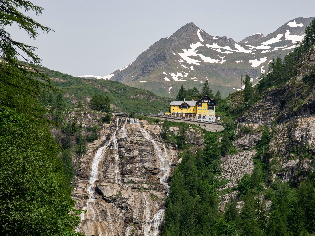 Toce Waterfall